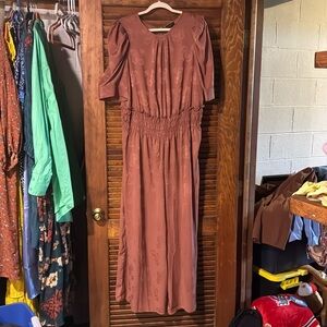 Anthropologie Current Air size 1x
Mauve jumpsuit
Like new